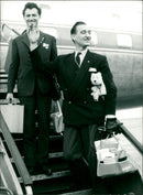 ARDI FRIENDS OUR THEIR BRING NATIONAL BELGIAN TOWN FAREWELL EXPEDITION - Vintage Photograph