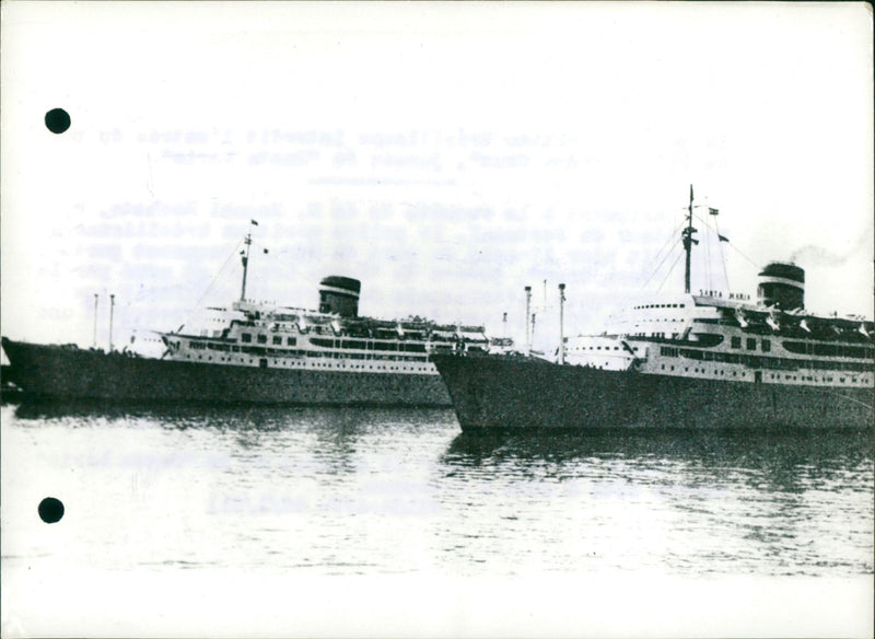 YESTERDAY GAIS ACCESS BRAZILIAN ROCHETA EMBASSY RIO WEAPON POLICE PREMIERE - Vintage Photograph