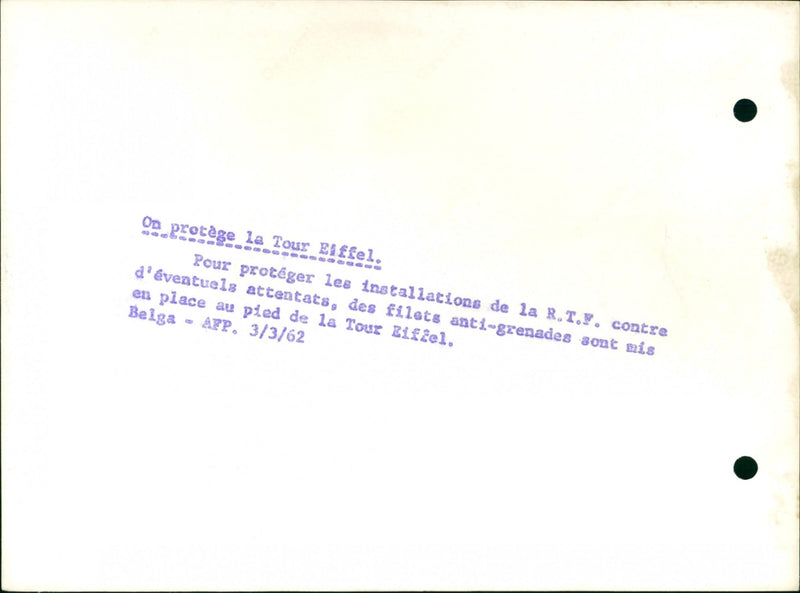 PROTECTED AGAINST EIFFEL ARE TOWER PLACE AFP RTF POSSIBLE EIFLEL FOO - Vintage Photograph