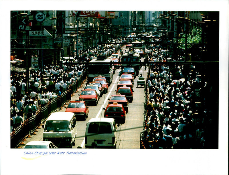 MW NW MONT BAZA Chine Shangai 6/92 Katz Bellavia / Rea - Vintage Photograph