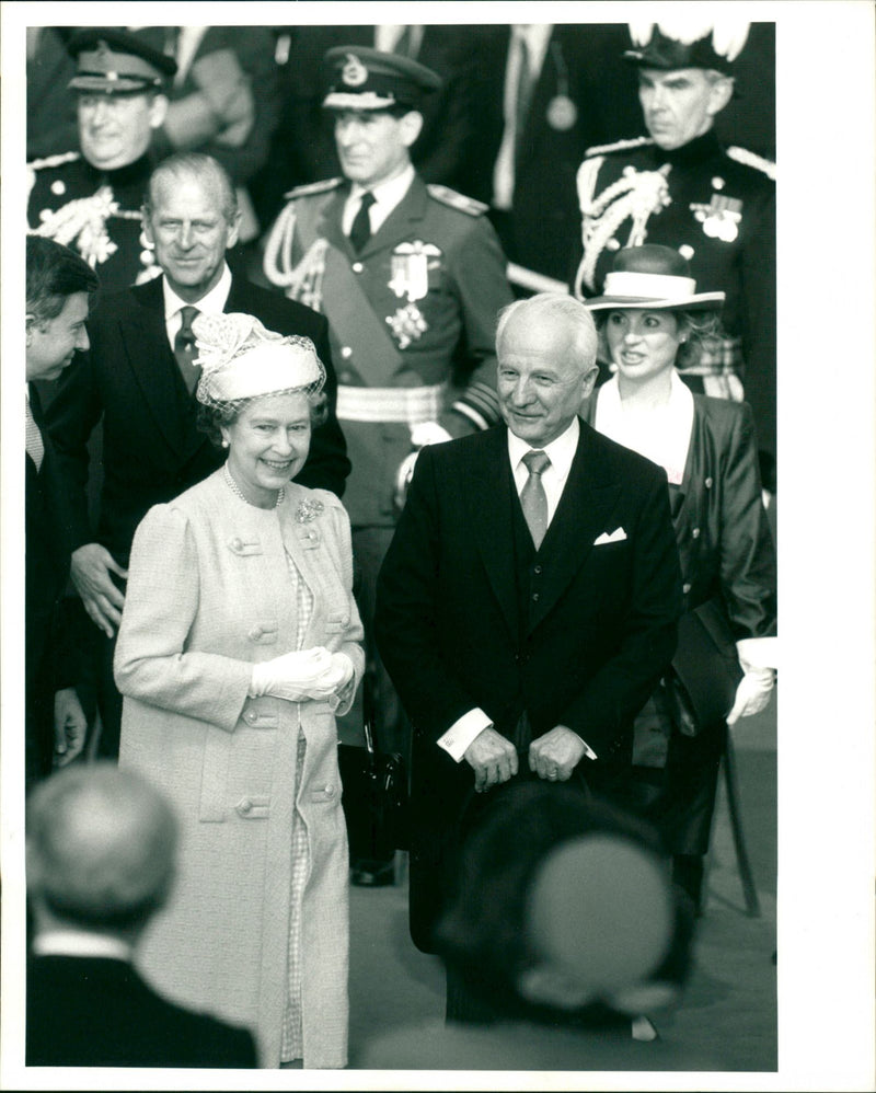 ROTA DAILY EXPRESS PHOTOGRAPH MADE BY PRINT Klopne - Vintage Photograph