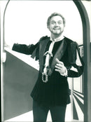 1979 SPA MUSIC PETER MINICH OPERATTA SCENE AMONG THEM ARE LLE - Vintage Photograph