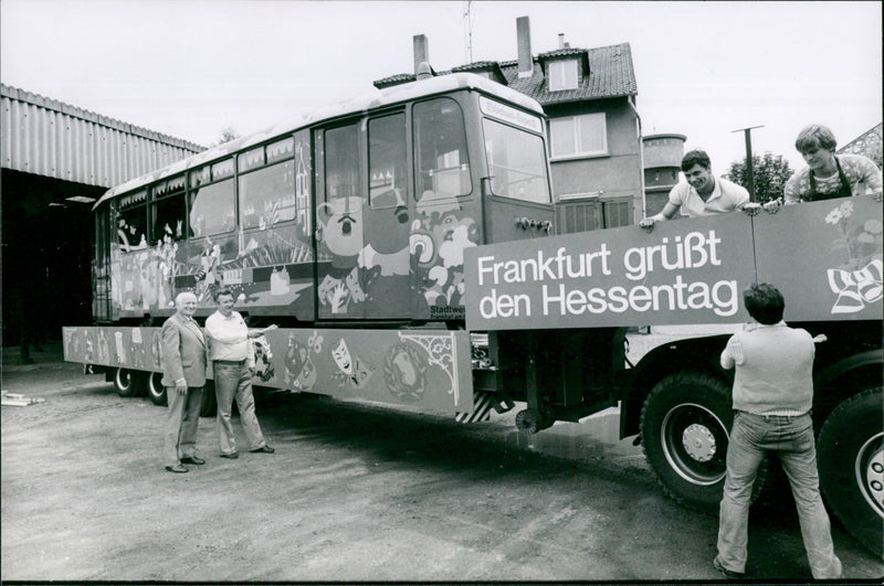 wwwww Frankfurt grut den Hessentag Stadt 00
om : 1x M spaltig FOTO Traurt , Wai - Vintage Photograph