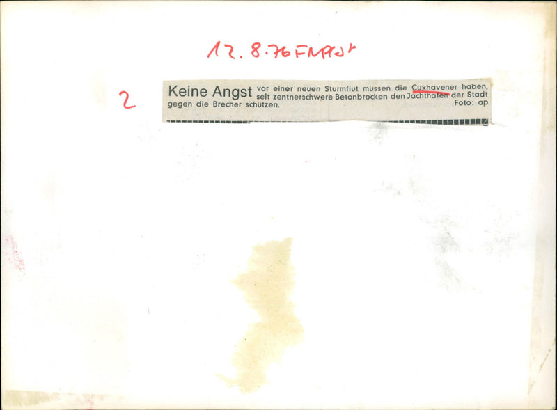 1976 FNRJ DONT CRY SINCE HEAVY CONCRETE BLOCK MARINA STADI AGAINST - Vintage Photograph