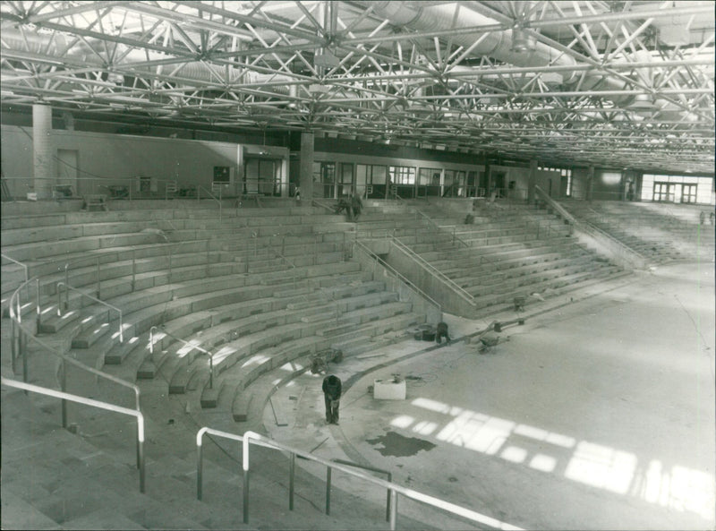 AKM ASATARTHE TUSKE STUDY ALL CONTINUED CASE - Vintage Photograph