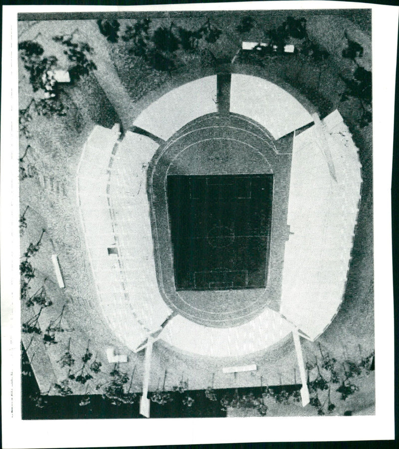 1972 STADIUM FFM MODEL FLUP LNGO - Vintage Photograph