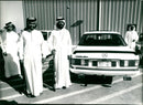 BITA PYRESTE ARAB PIATA SEU ATTACKED SUPERAUTOES MERCEDES SEL - Vintage Photograph