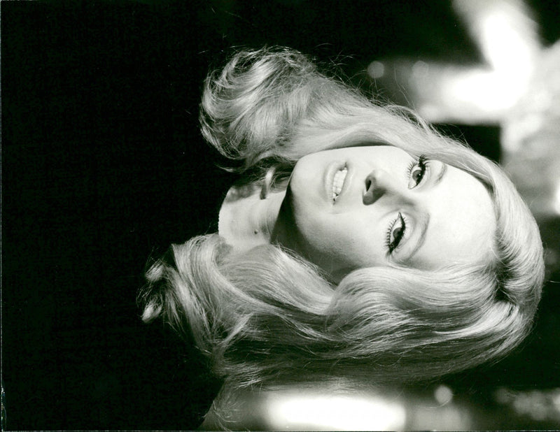 ARD MUSIC STUDIO HELENA VONDRAKOVA FERNSEH FOTO SCHWERLAND COCO GALL - Vintage Photograph