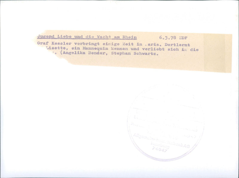 1978 EDF GRA KESSLER HANGS SOME ARIS LISETTE MODEL MEETS AND FALLS - Vintage Photograph