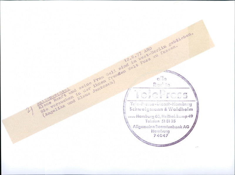 1977 KLAUS RENFT AND HIS WIFE GELI HAVE CONTINUED BERL - Vintage Photograph