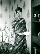 CONCERT THROUGH ELFI VON KALCKREUTH ENHANCES YOUR MUSIC - Vintage Photograph