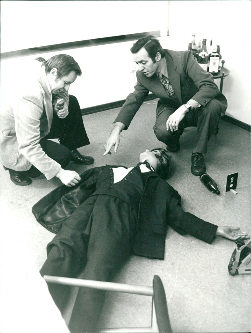 1977 MURDER AND MANSLAUGHTER HOW REALLY HIIUFIGKEIT PRESIDING - Vintage Photograph