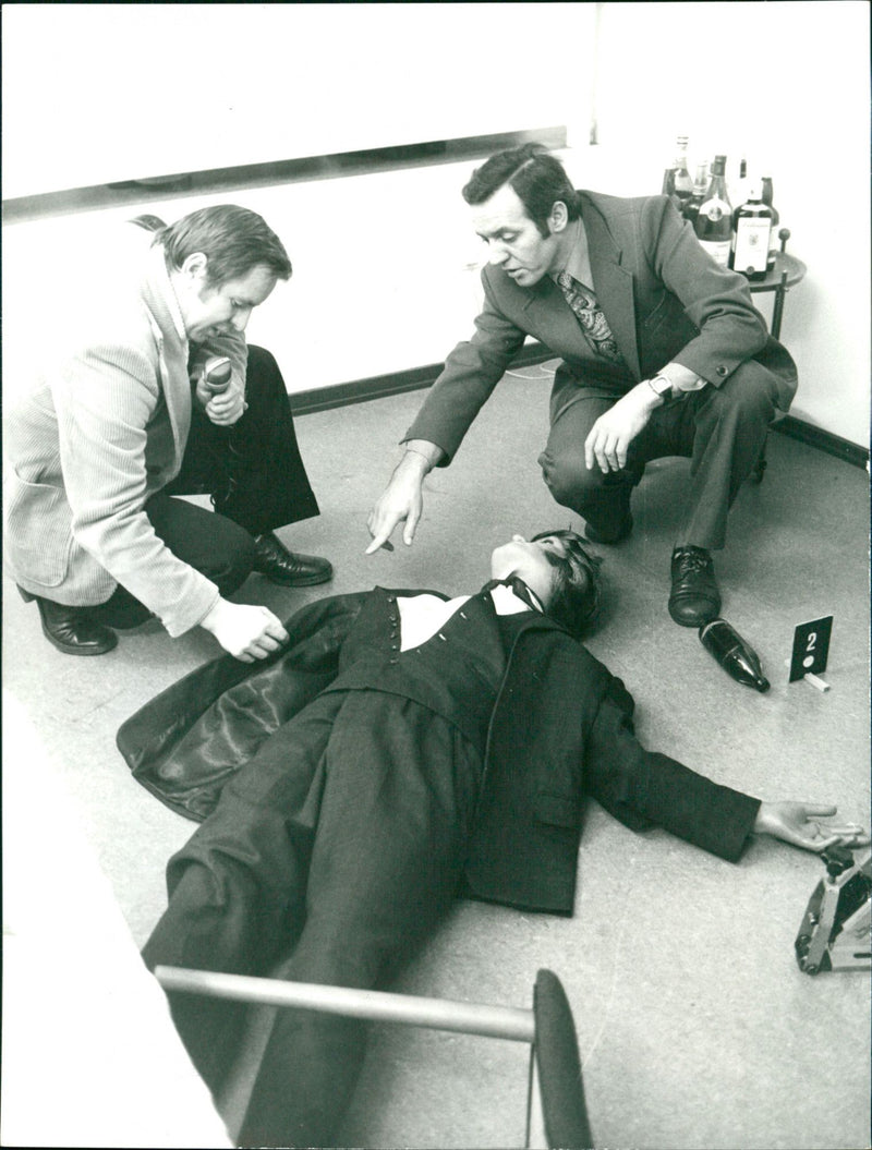 1977 MURDER AND MANSLAUGHTER ARD HOW REALLY HIUFICITAT PRESIDING - Vintage Photograph