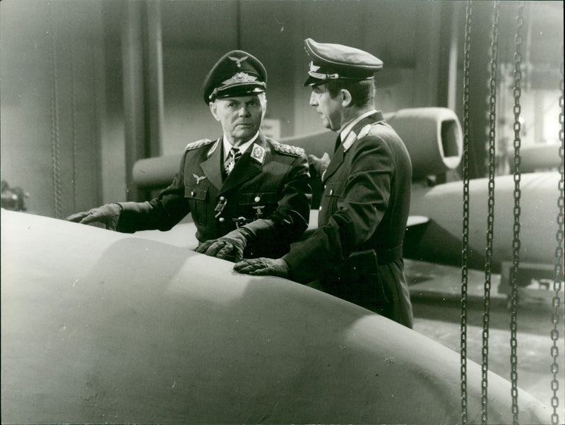 PEENEMUNDE GENERAL VON AXTHELM AND FATWIOKLUNGSLE JOHN - Vintage Photograph