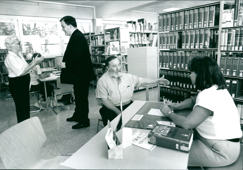 1998 Citizenress - Vintage Photograph