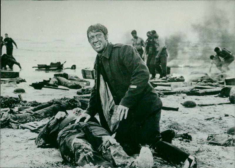 Weekend at Dunkirk (Week-end à Zuydcoote) - Vintage Photograph