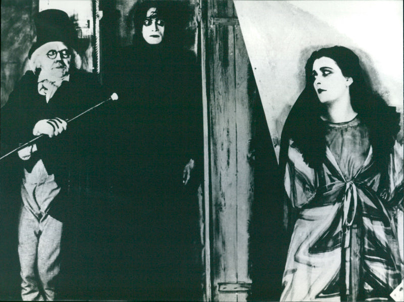 Werner Krauss, Conrad Veidt and Lil Dagover - Das Cabinet des Dr. Caligari - Vintage Photograph