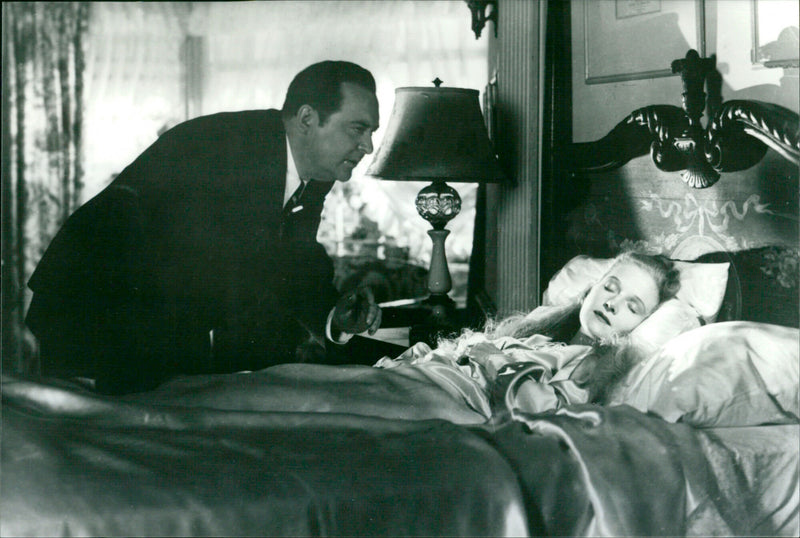 EYES IN THE NIGHT - Vintage Photograph