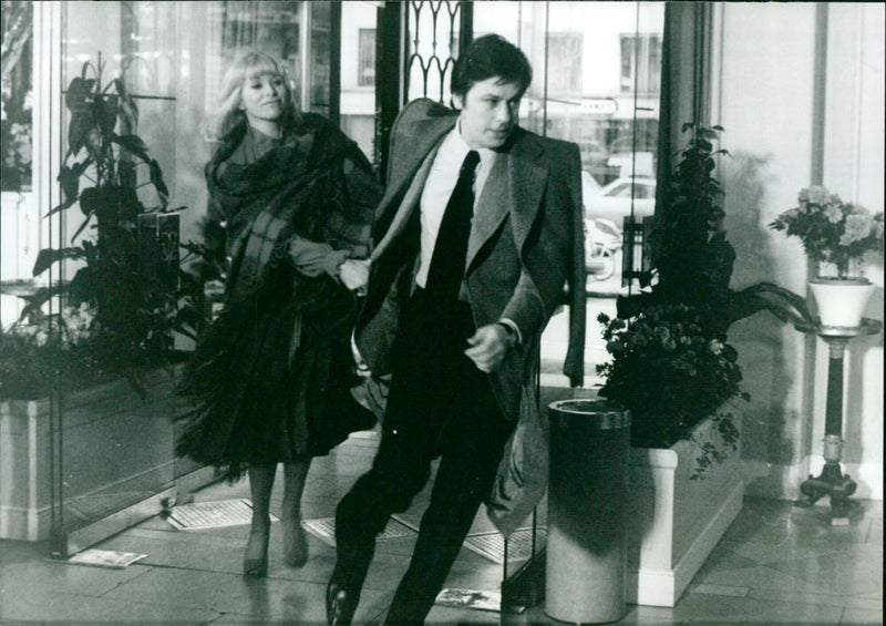 A Man in a Hurry (L'homme presse) - Vintage Photograph