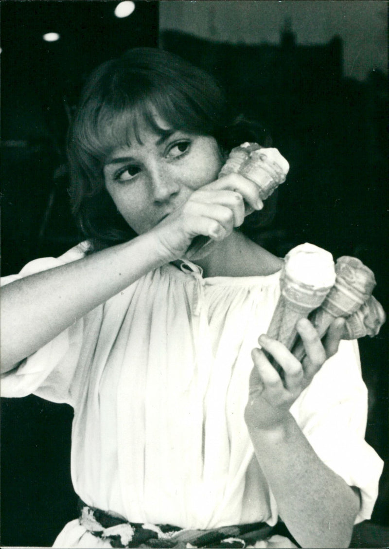 Isabelle Huppert - La dentellière - Vintage Photograph