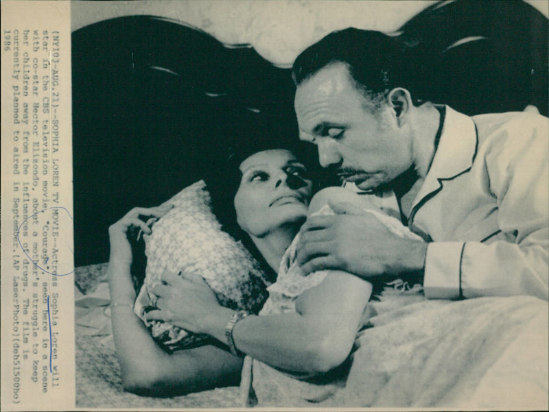 Courage 1986 - Vintage Photograph