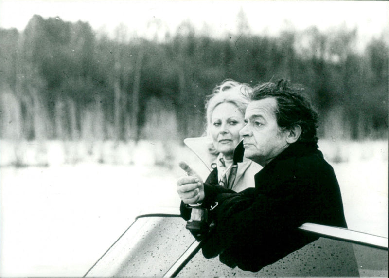 Le Chat et la Souris - Vintage Photograph