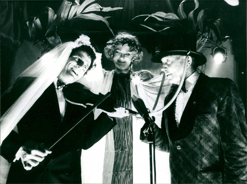 Leedvermaak - Vintage Photograph