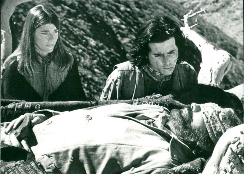 Begrabt die Wölfe in der Schlucht - Vintage Photograph