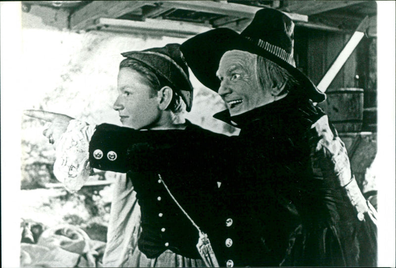 Tischlein deck dich - Vintage Photograph