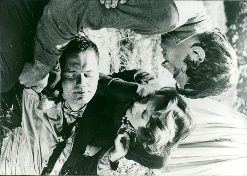 A double tour - Vintage Photograph