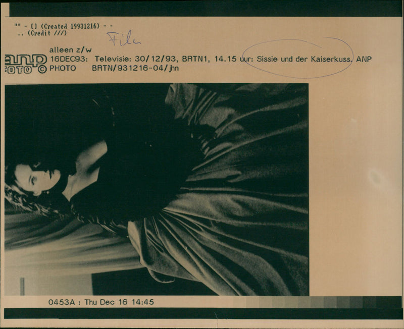 Sissi und der Kaiserkuss - Vintage Photograph