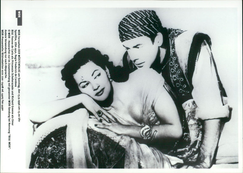 Yvonne de Carlo and Richard Greene - Vintage Photograph