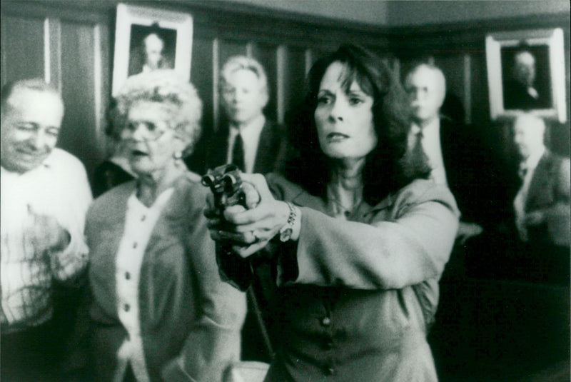 Leslie Ann Warren - Vintage Photograph