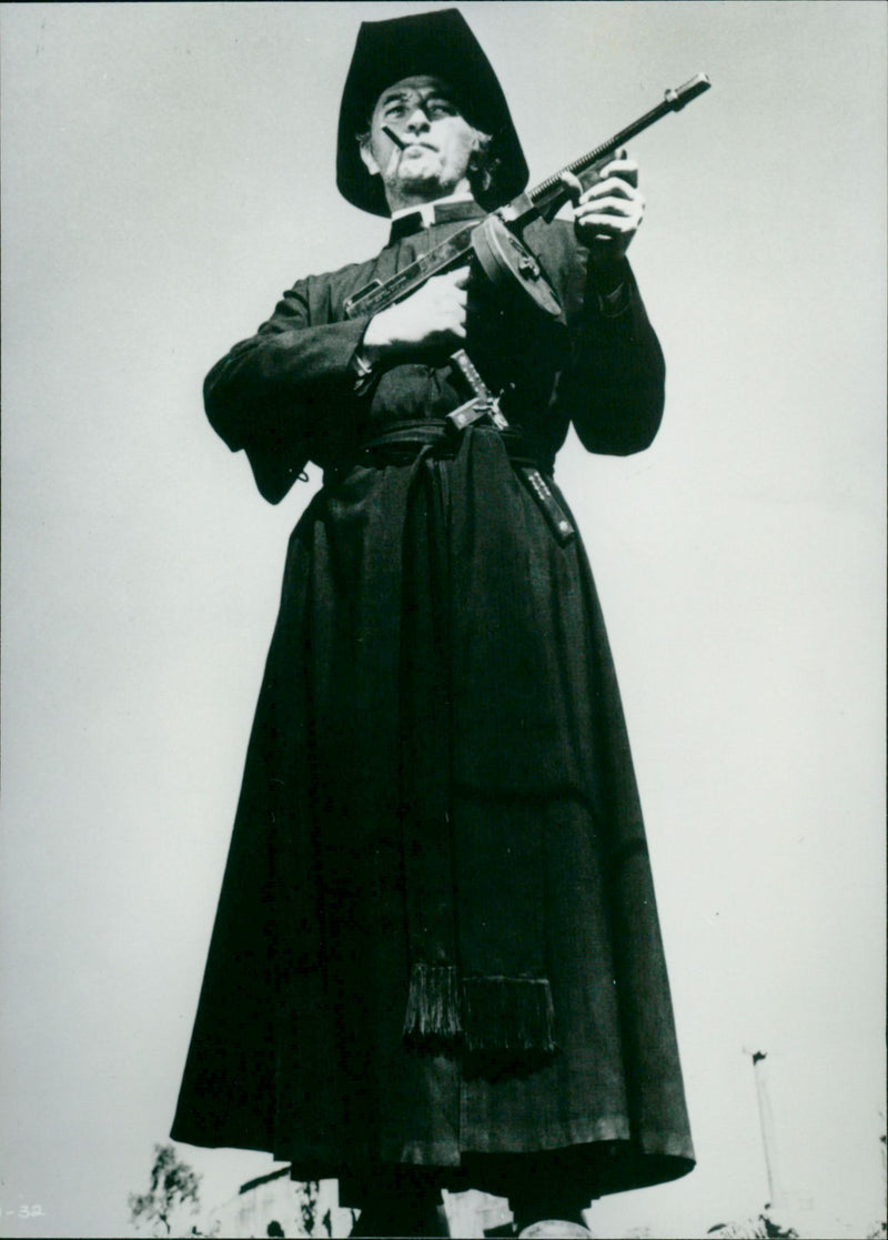 Robert Mitchum - Vintage Photograph