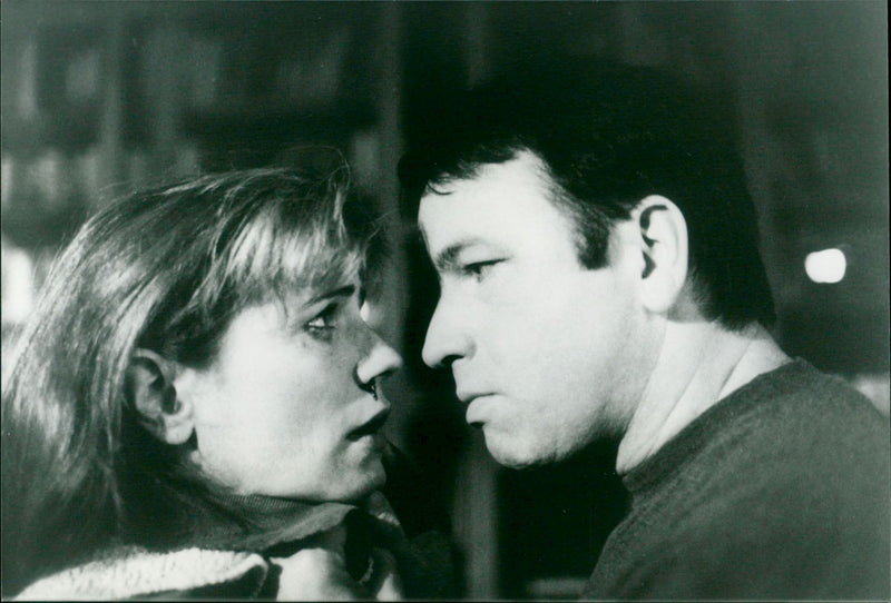 Harley Jane Kozak and John Ritter - Vintage Photograph