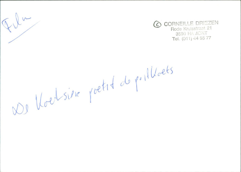De koetsier poetst de postkoets - Vintage Photograph