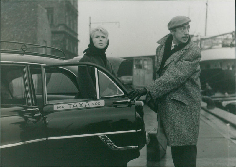 Der Engel, der seine Harfe versetzte - Vintage Photograph
