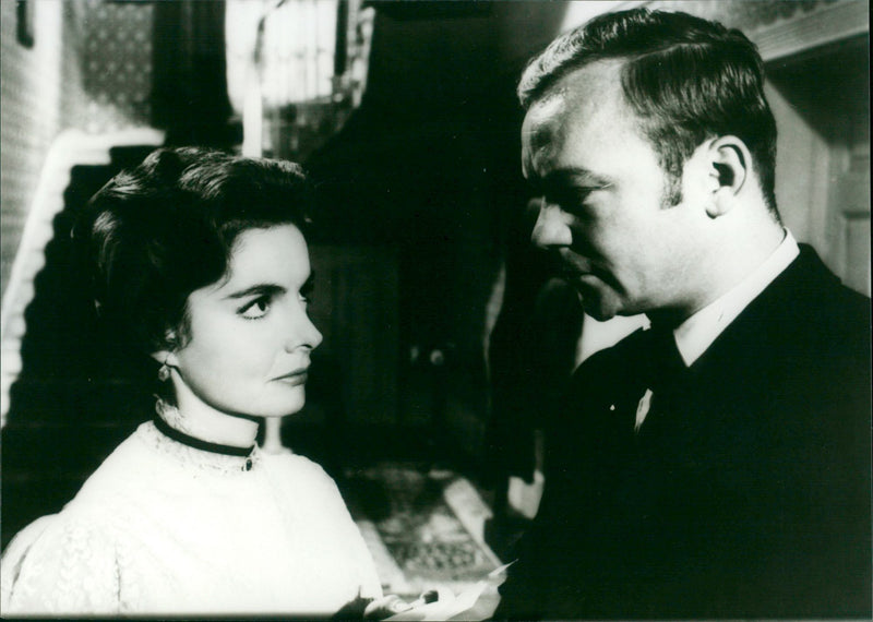 Elizabeth Sellars and Aldo Ray - Vintage Photograph