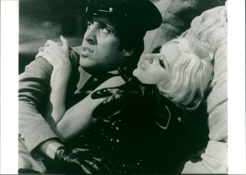 L'emigrante - Vintage Photograph