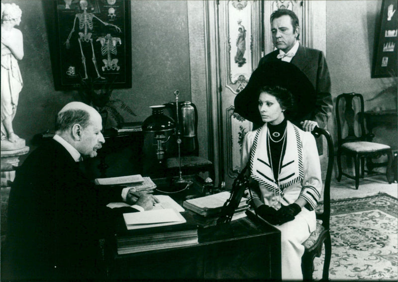 Il Viaggio - Vintage Photograph