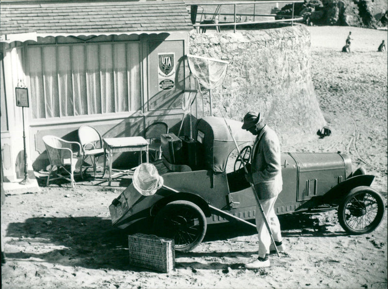 Jacques Tati - Les vacances de monsieur Hulot - Vintage Photograph