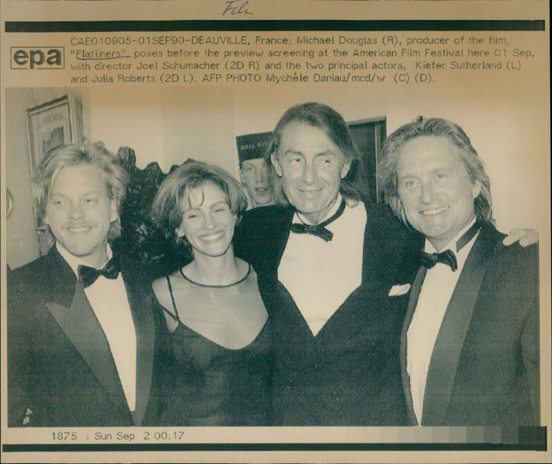 Kiefer Sutherland, Julia Roberts, Joel Schumacher and Michael Douglas - Vintage Photograph