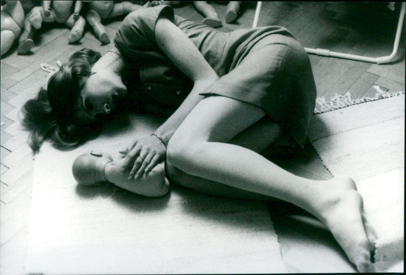 Aliona Antonova - A magzat - Vintage Photograph