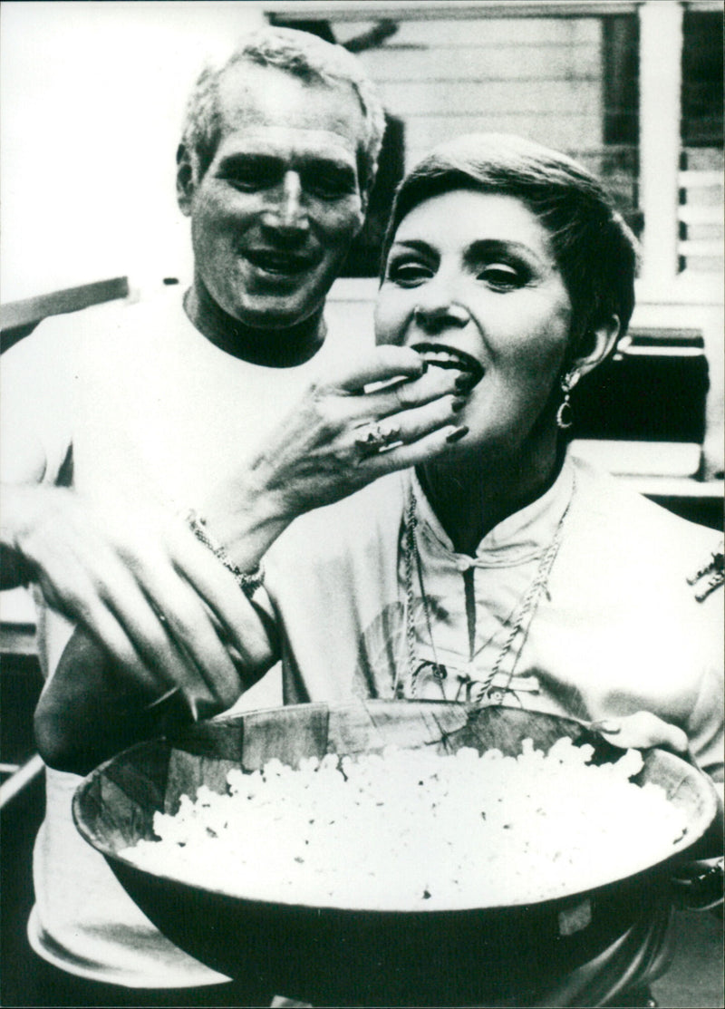 Paul Newman and Joanne Woodward - The Shadow Box - Vintage Photograph
