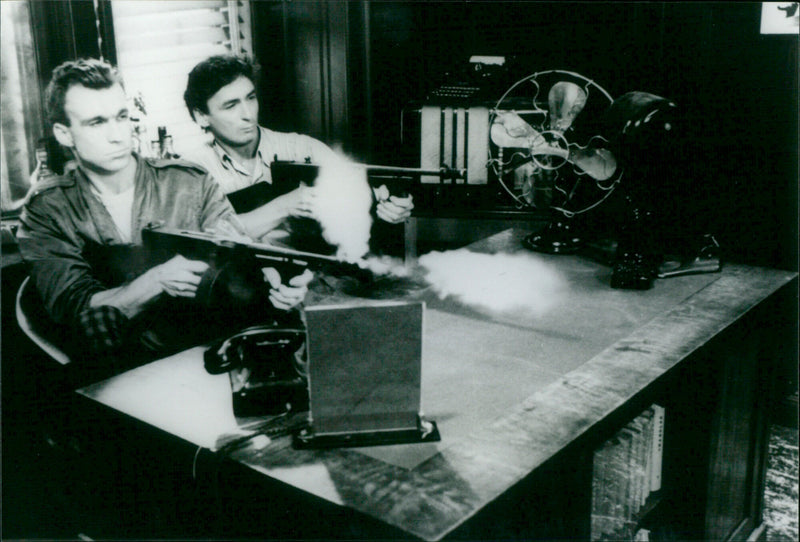 Müllers Büro - Vintage Photograph