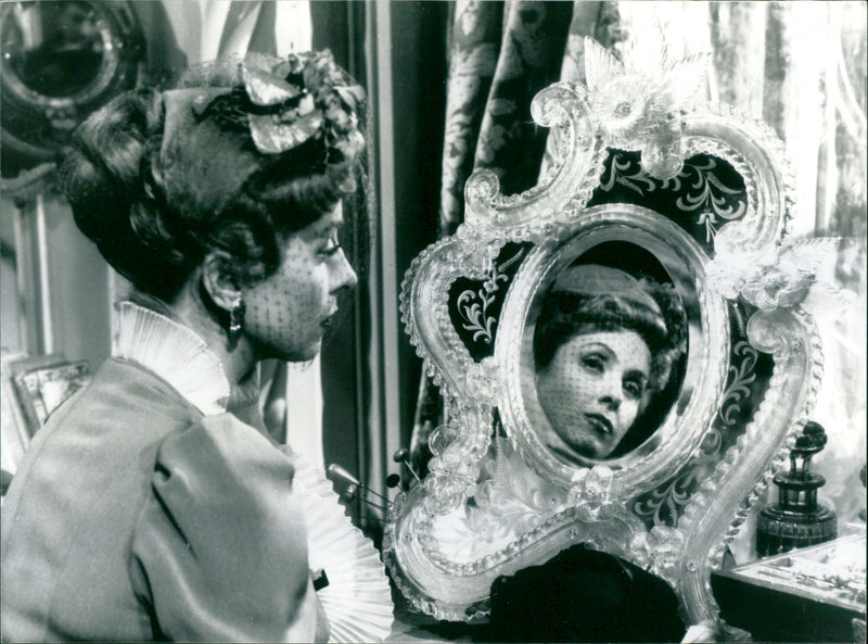 Danielle Darrieux stars in the Max Ophüls film "Madame de..." - Vintage Photograph