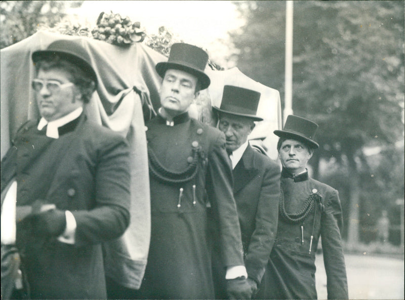 De peetmoeder - Vintage Photograph