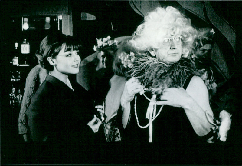 Otto ist auf Frauen scharf - Vintage Photograph