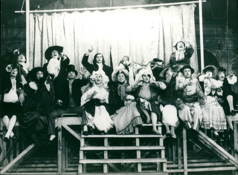 1789 - Vintage Photograph