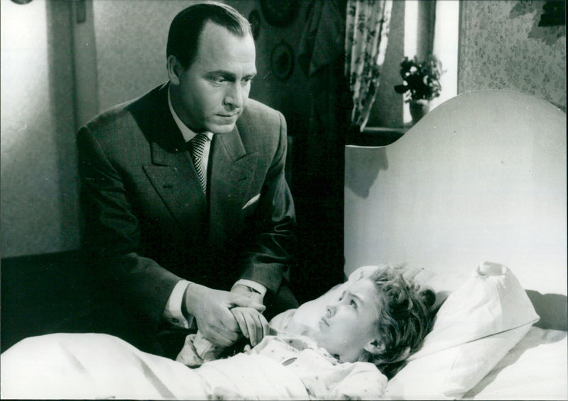 Paul Klinger and Christine Kaufmann - Rosen-Resli - Vintage Photograph